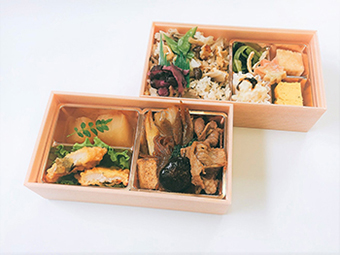 特製牛すき焼きの二段弁当